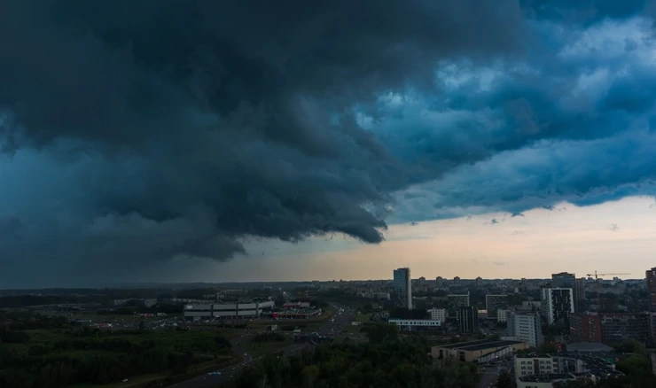 Dvije osobe poginule nakon što su Latviju i Litvu pogodile oluje