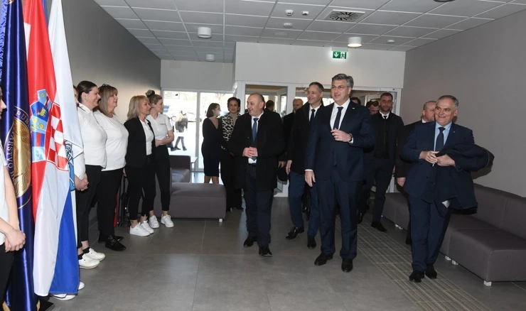 Premijer Plenković svečano otvorio Veteranski centar