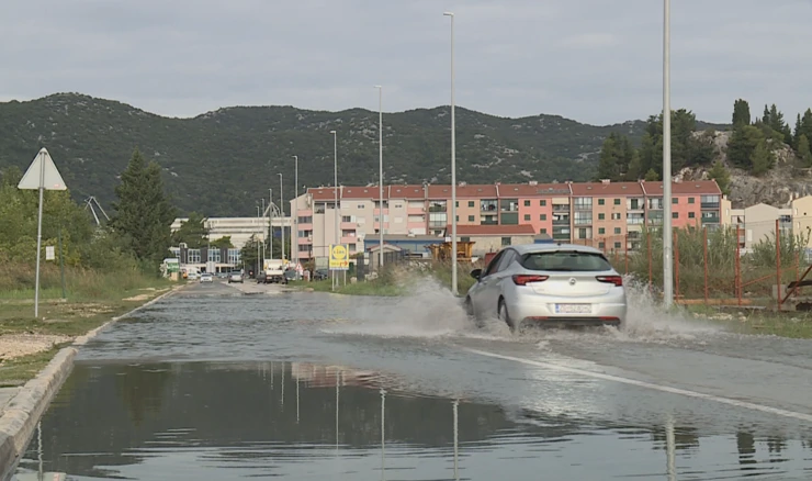 Nevrijeme u Pločama