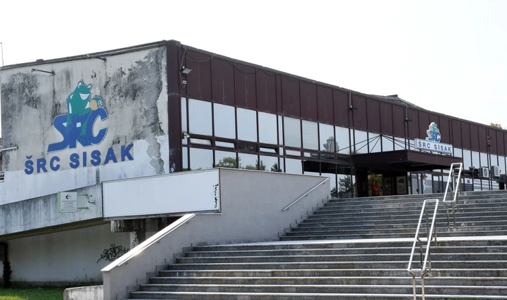Zgrada bazena ŠRC Sisak 