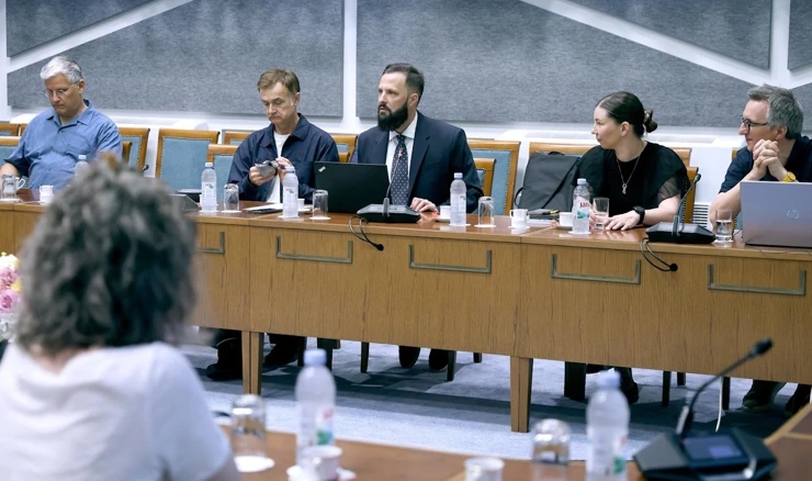 Okrugli stol "Obnova i razvoj javnog zdravstva" na kojem je naglasak stavljen na to da zdravstvena usluga bude dostupna svima