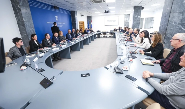 Pregovori sindikata i Vlade