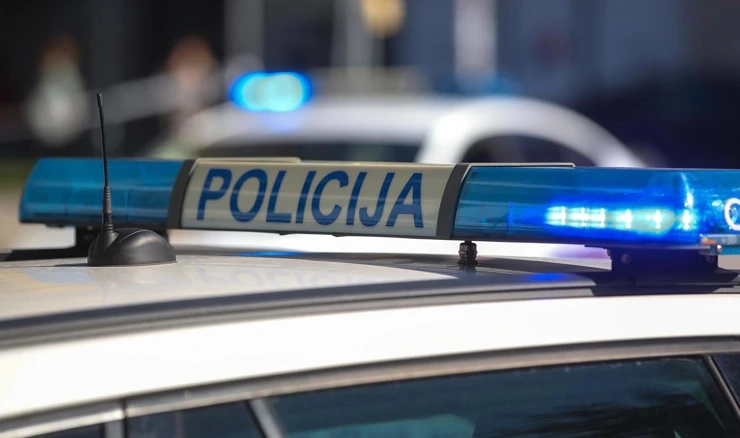 Policija