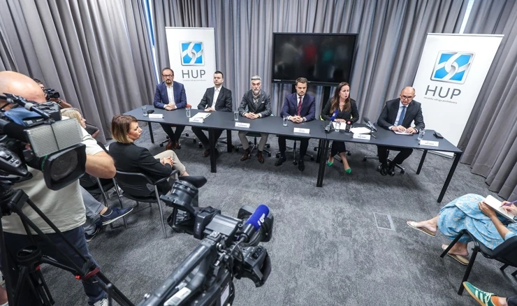 HUP o vaučerima za ovbrzovanje odraslih