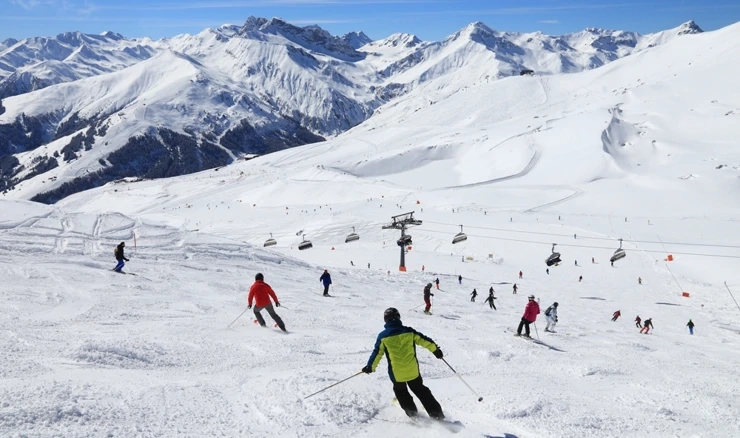 Hrvati ne odustaju od skijanja