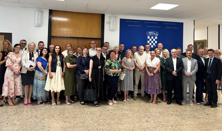 Sastanak ministrice Hrstić s ravnateljima bolnica