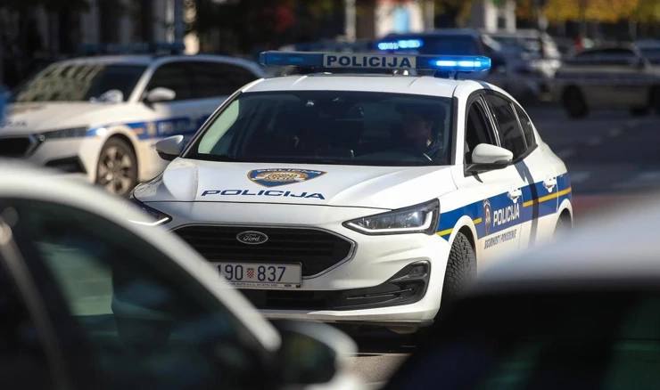 Policija