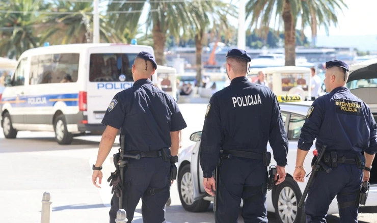  Split: Centar grada pod policijskim nadzorom zbog utakmice Hajduk - Ajax