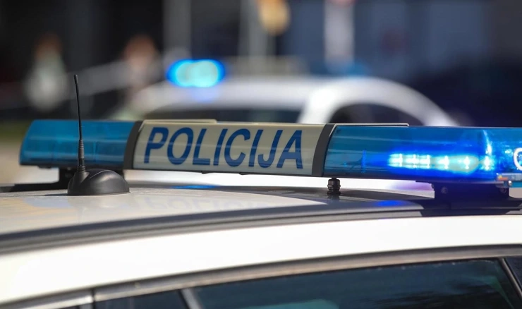 Policija