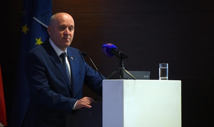 Ministar Branko Bačić