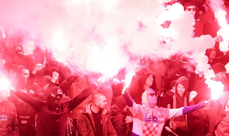 Bakljada na Poljudu tijekom utakmice Hrvatske i Portugala 