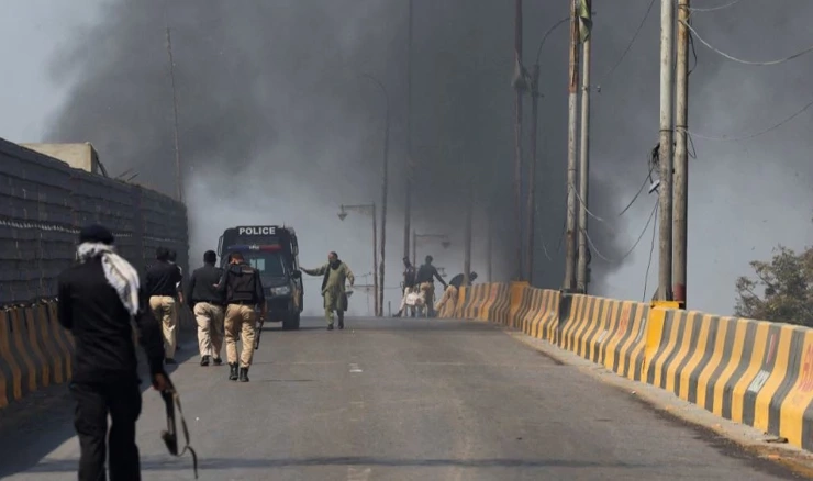 Prosvjed ispred američkog generalnog konzulata u Karačiju 