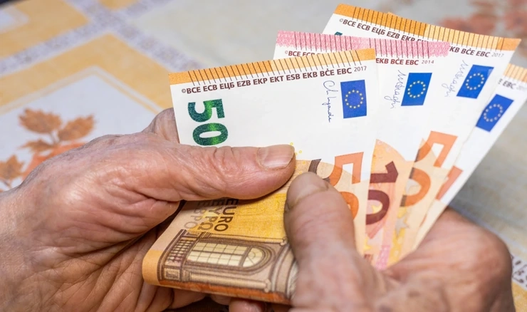 HZMO: Isplata nacionalne naknade za starije osobe u petak