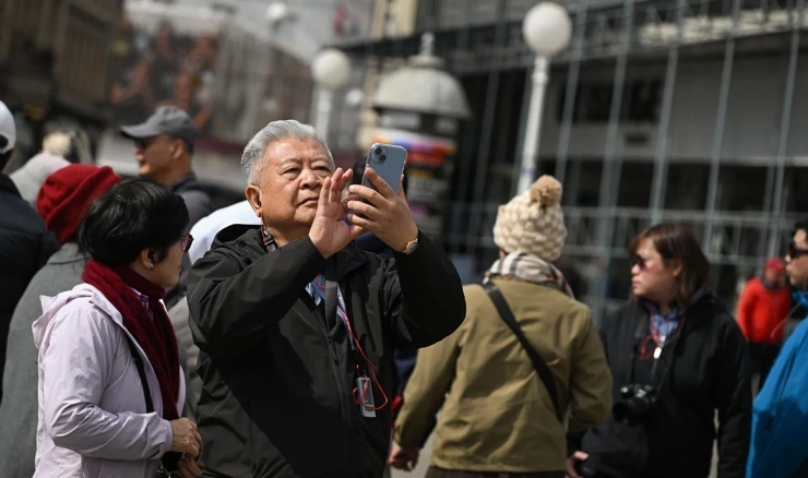Turisti razgledavaju Zagreb