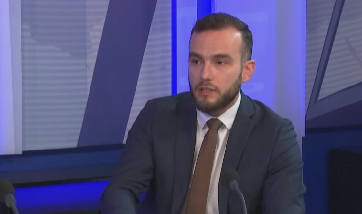 Ministar Josip Aladrović 