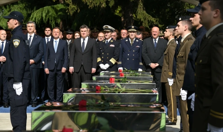 Državni vrh u Okučanima
