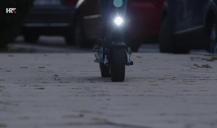 Električni romobili preplavili ulice