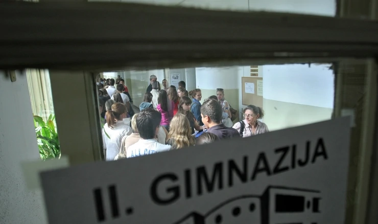 MZO uputio u javno savjetovanje odluku o upisu u srednju školu