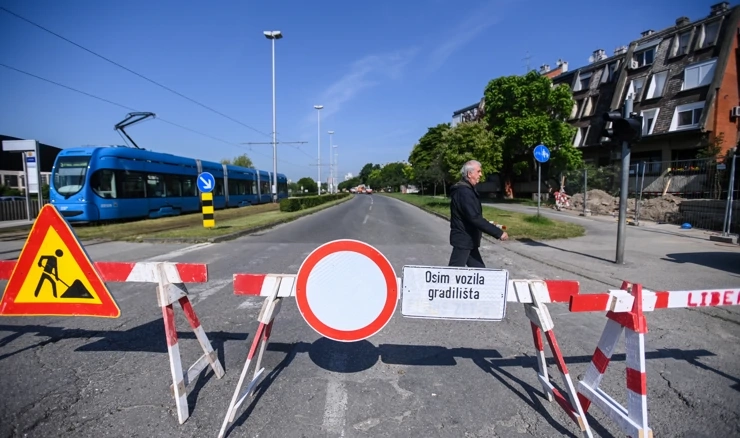 Zatvoren dio prometne Horvaćanske