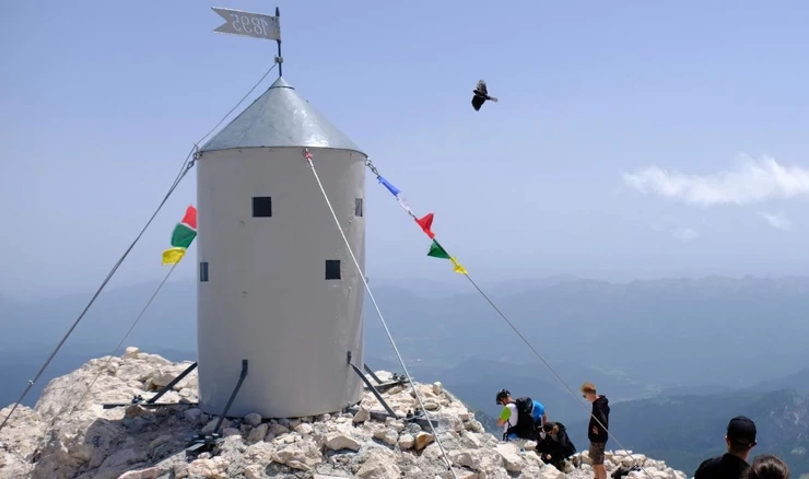 Triglav, najviši vrh Slovenije i Julijskih Alpa