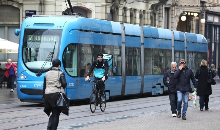 Zbog dočeka Vatrenih dolazi do promjena vožnje 