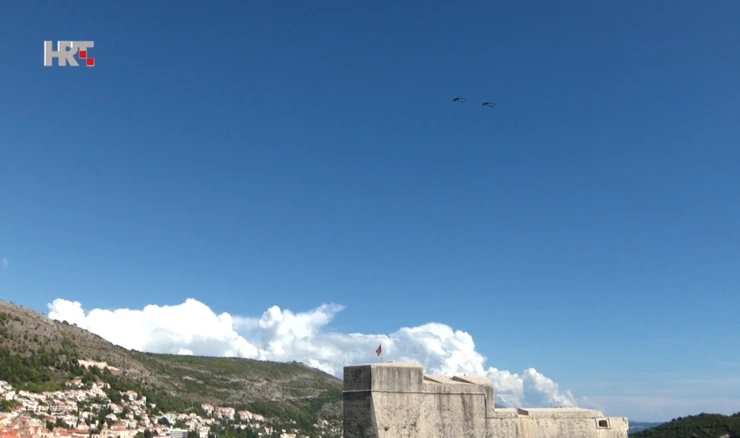  Niski preleti američkih bombardera kao potpora saveznicama NATO-a