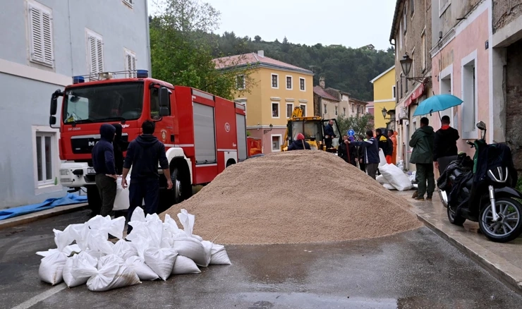 Vatrogasci u Obrovcu