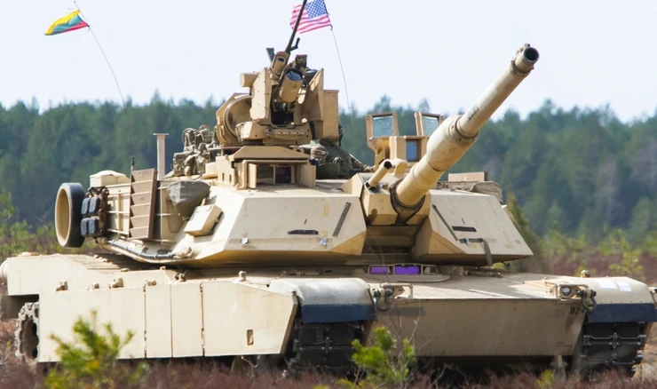 M1A2 Abrams na vojnoj vježi u Litvi 2016.