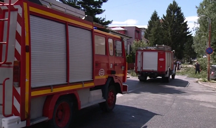 U Bihaću u nevremenu poginuo muškarac, devet ozlijeđenih