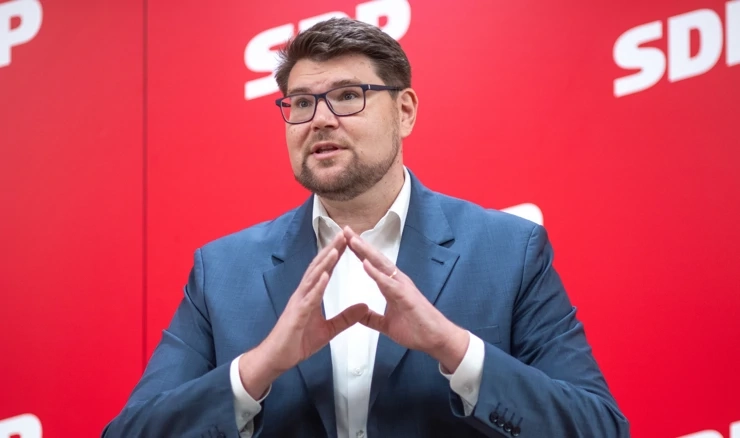 Peđa Grbin