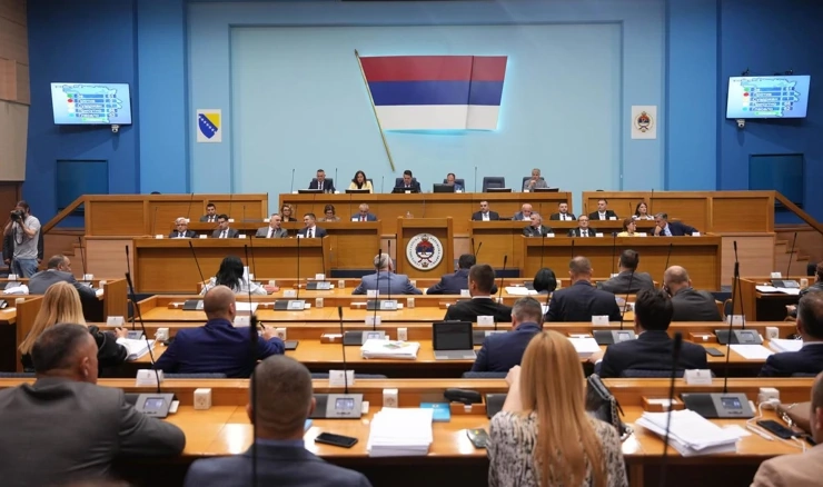 BiH: Parlament RS uoči rasprave o rezoluciji o Srebrenici traži njeno povlačenje