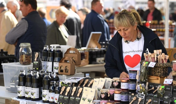 Manifestacija "Kupujmo hrvatsko"