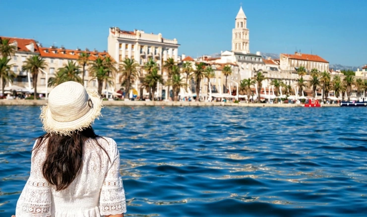 Turizam na obali, ilustracija