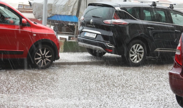 Jaka tuča iznenadila je Šibenik i okolicu