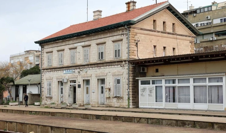 Željeznički kolodvor u Šibeniku