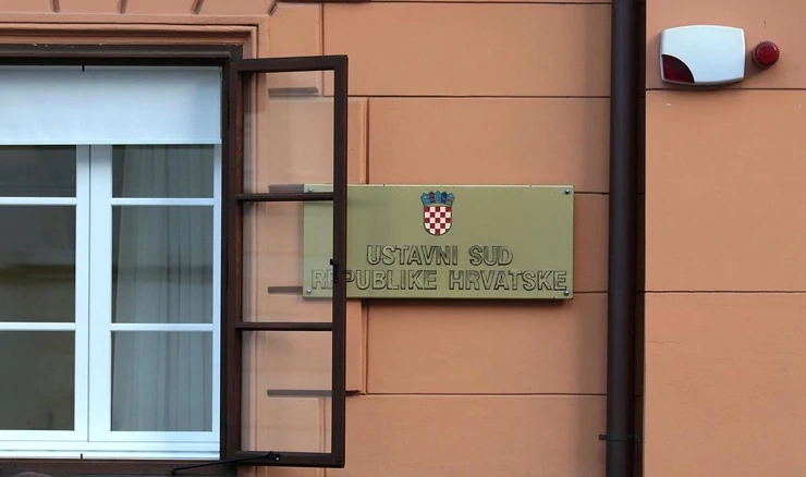 Ustavni sud usvojio tužbu Grabundžije koji traži zastupničku mirovinu