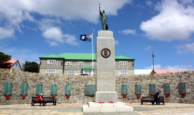 Ratni spomenik u Port Stanleyu, Falklandski otoci