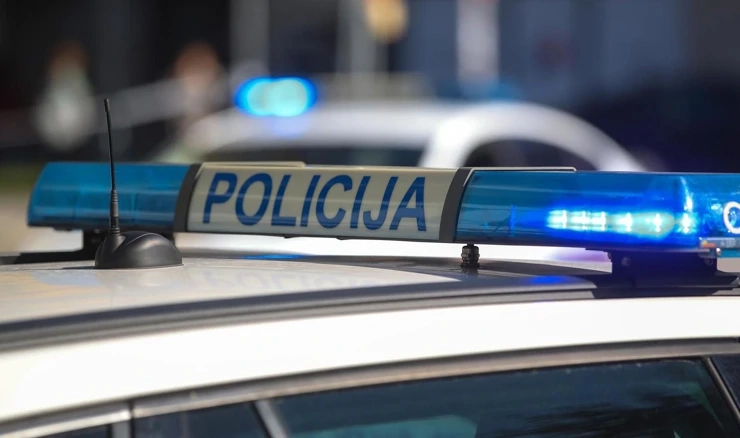 Policija