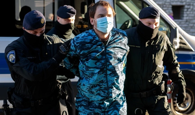 Privođenje osumnjičenog za ubojstvo