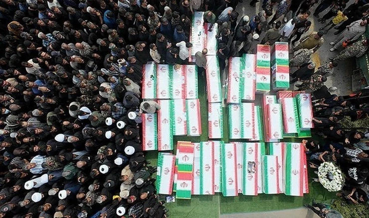 Pogreb iranskih učenica poginulih u napadu na školu