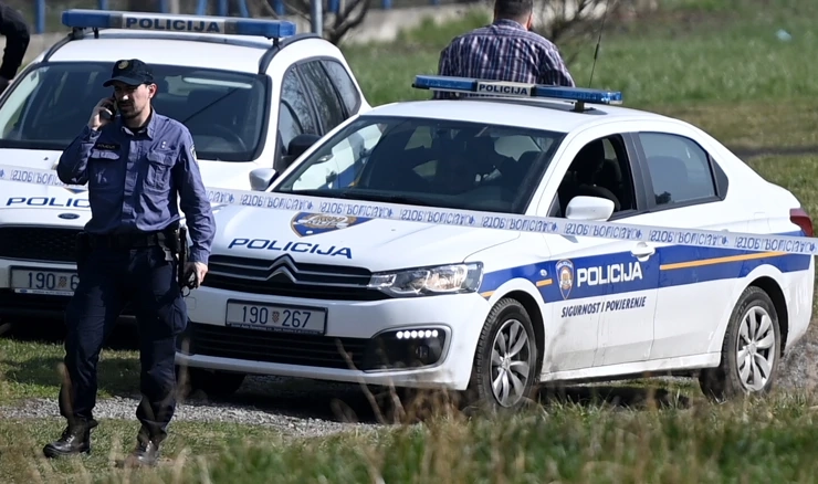 Policija
