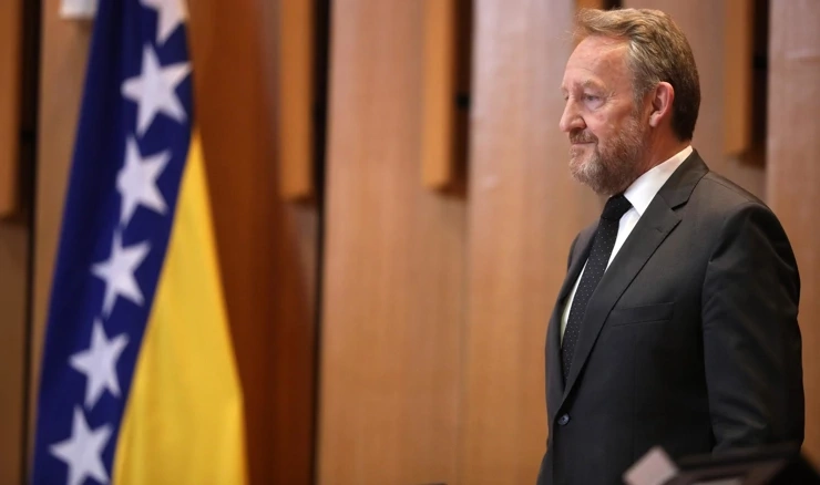 Bakir Izetbegović