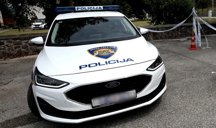 Policijsko vozilo, arhivska fotografija