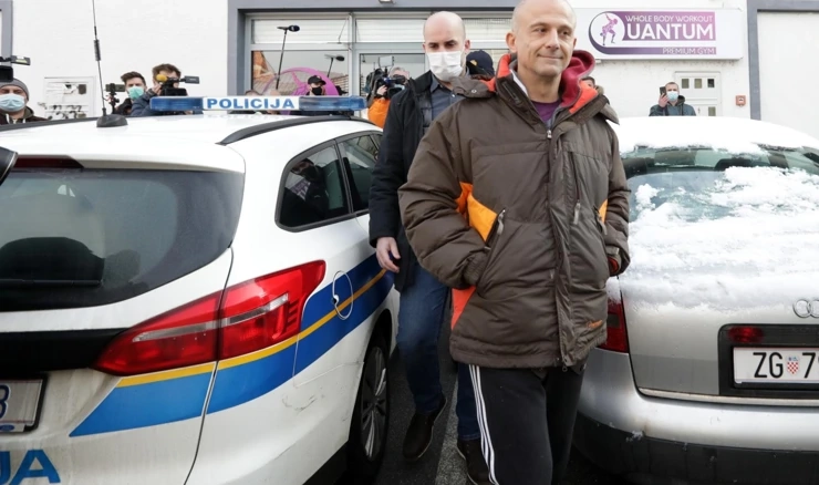 Zagreb: Policija odvela vlasnika koji je otvorio svoju teretanu na Trešnjevci