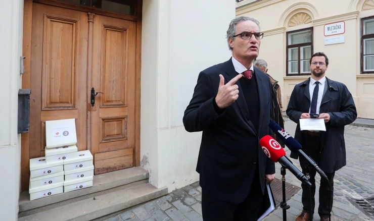 Na čelu udruge Vigilare je Vice John Baterelo 