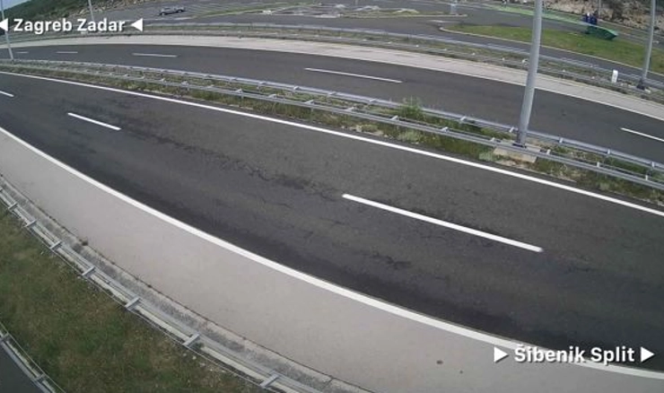 Prolivena tekućina na A1 između odmorišta Prokljan i Vodica