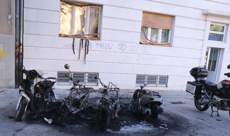 U Splitu izgorjeli motocikli