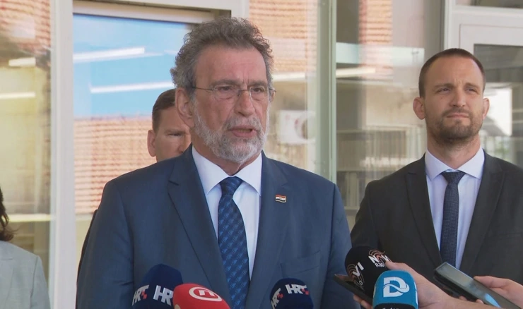 Ministar znanosti, obrazovanja i mladih Radovan Fuchs