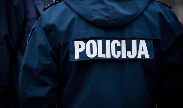 Policija