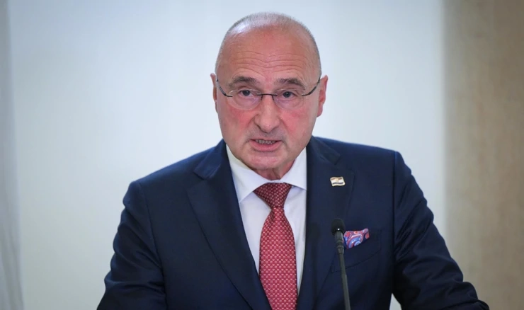 Gordan Grlić Radman